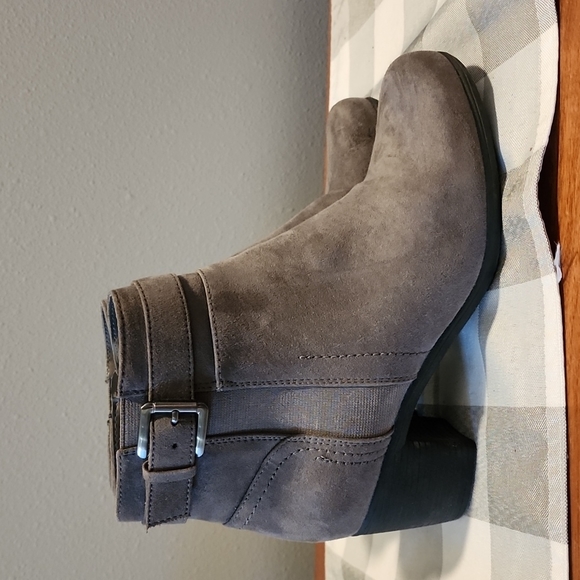 Booties - Picture 2 of 5